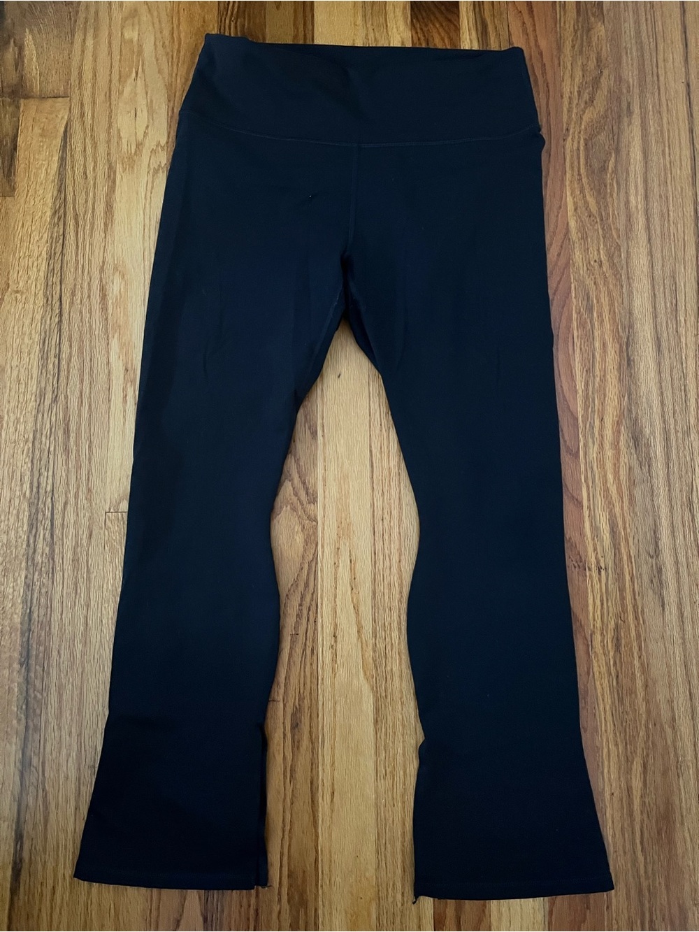 Woman’s Short Black Stretch Flare Leggings